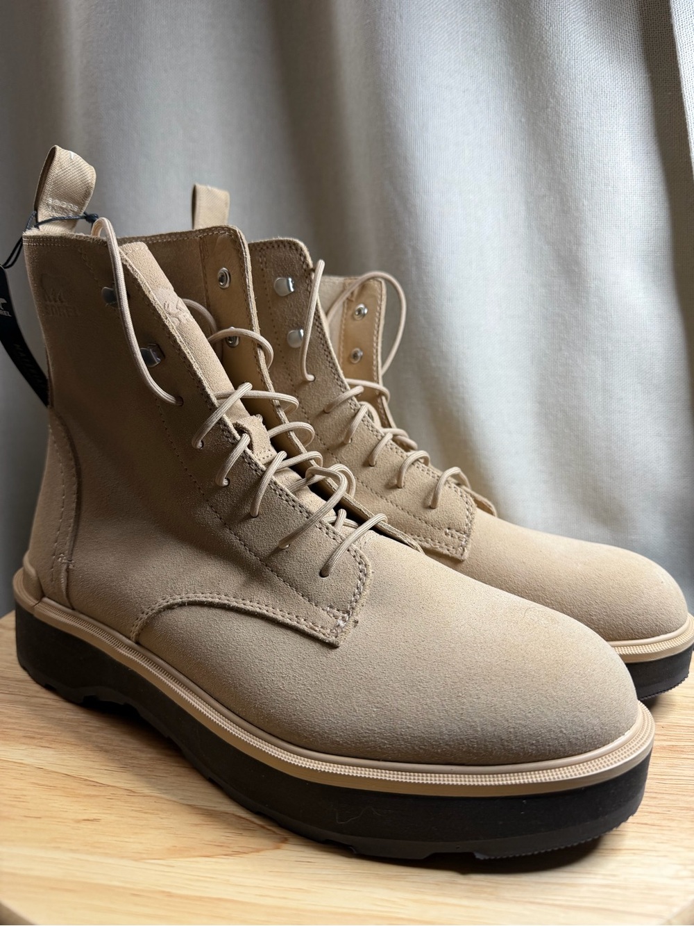 Sorel women’s Hi Line lace up Boots